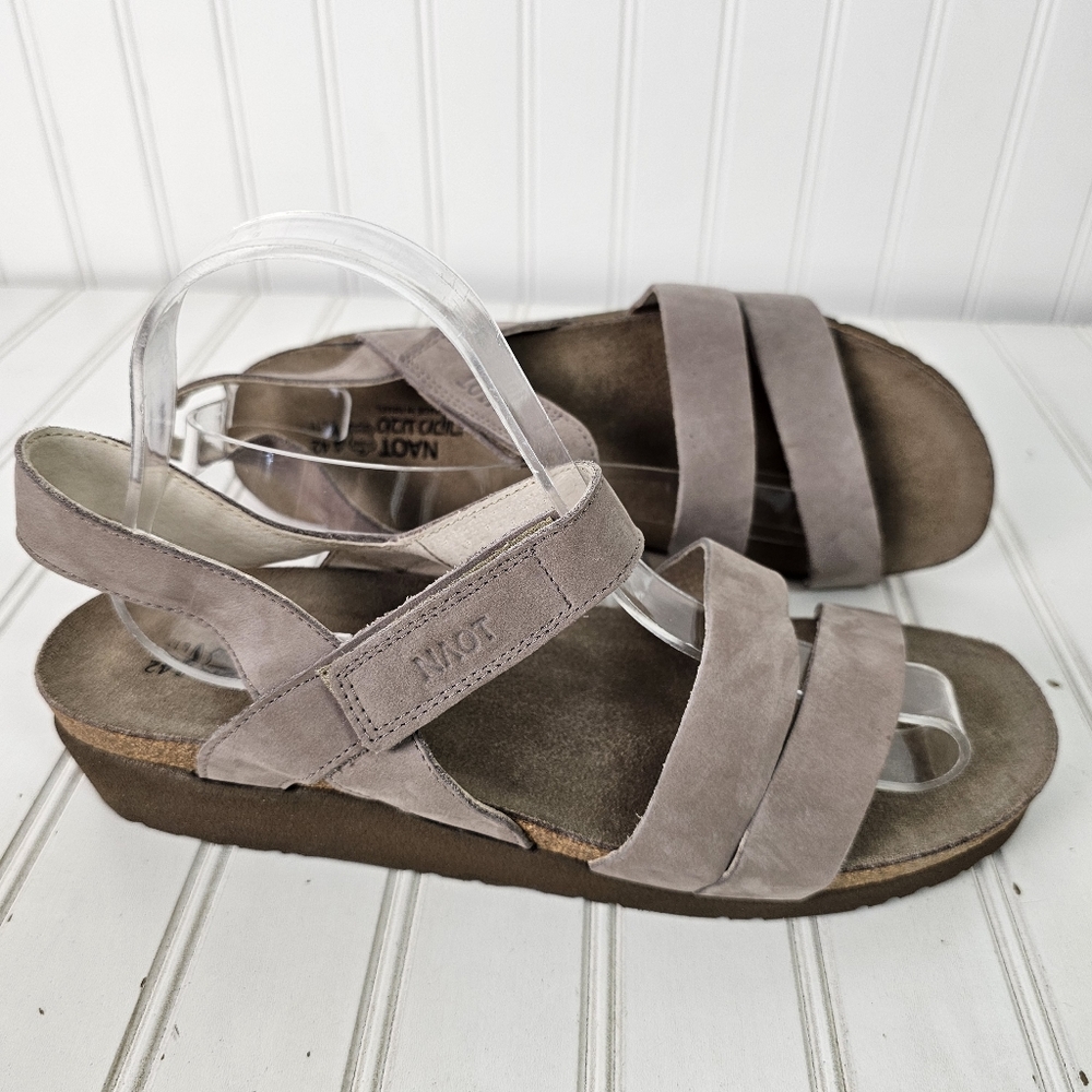 Women's Suede Sandals